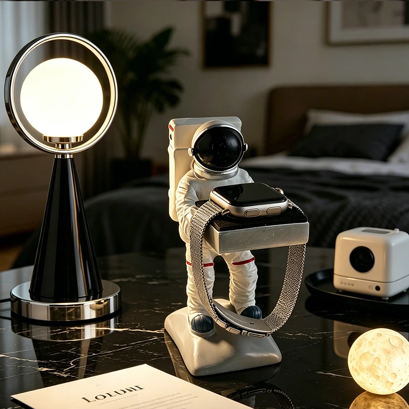 Kreativer Astronauten-Uhrenstä – Desk Setup Home Bewertung und Preis